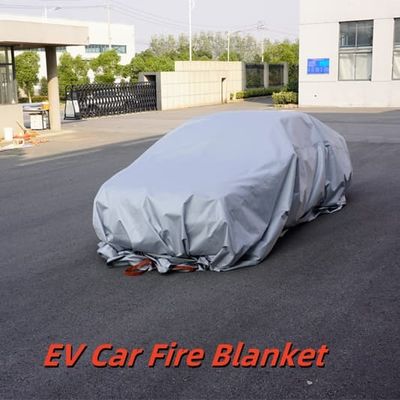 Compact Emergency Car Fire Blanket with 550℃/1000℃ Thermal Resistance and Oxygen Deprivation for Fire Suppression