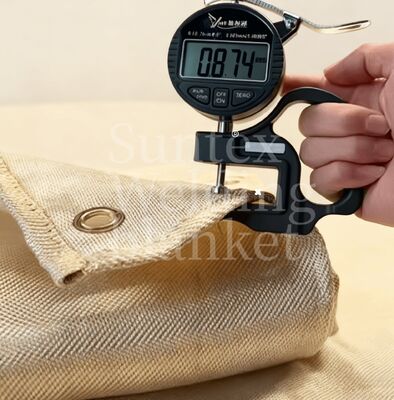 550°C Heat Resistant Acrylic Coated Fiberglass Welding Blanket Roll with Customizable Sizes