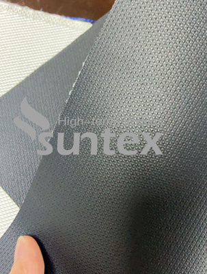 ผ้าใยแก้วสีดำ Neoprene ทนทานต่อสารเคมีได้ดีสำหรับขั้วต่อท่ออ่อน